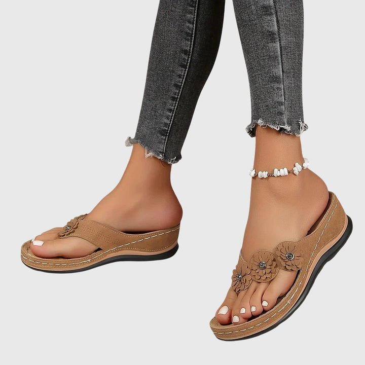 Asha - Elegante Orthopädische Sandalen