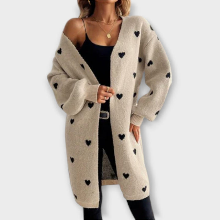 Julia - Cardigan beige mit Herzmuster