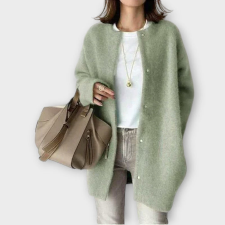 Lilly - Eleganter brauner Cardigan mit Knopfleiste