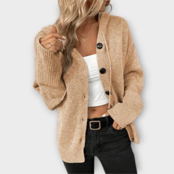 Brittan - Cardigan beige mit Knöpfen