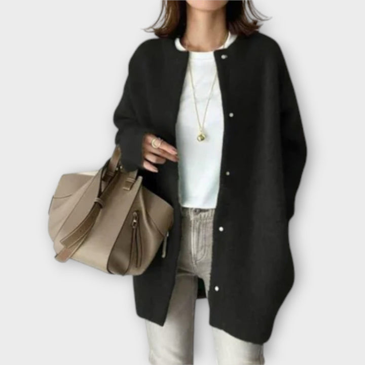 Lilly - Eleganter brauner Cardigan mit Knopfleiste