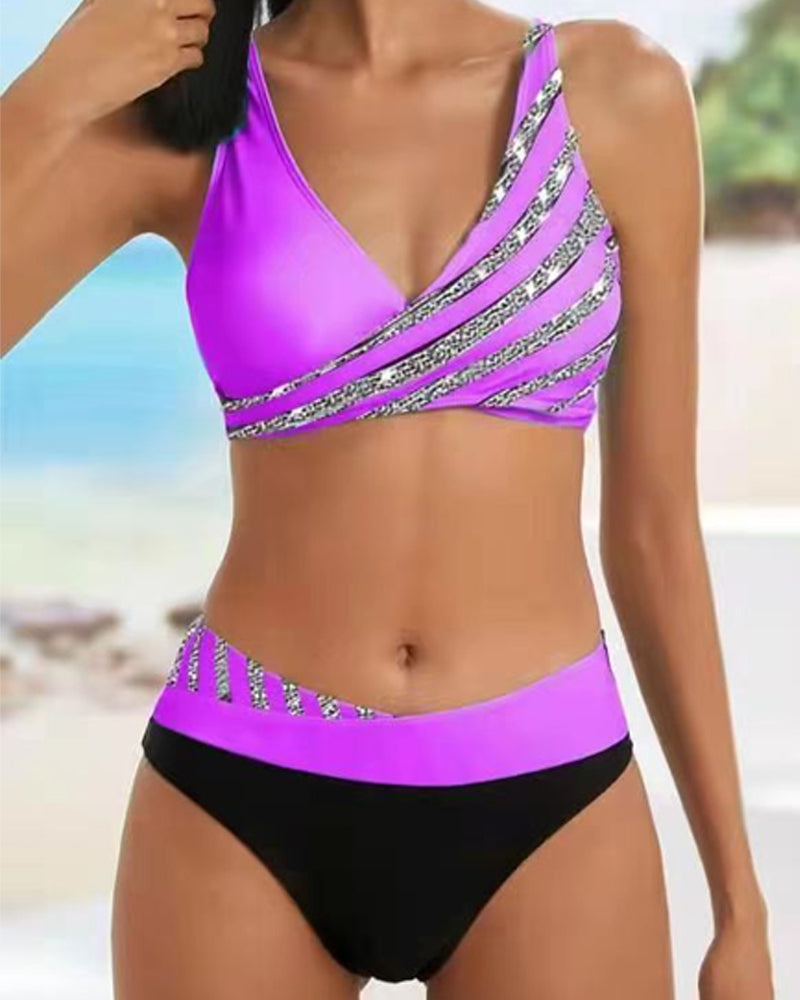 Mona - Bikini mit einem Print in Warmen Tönen