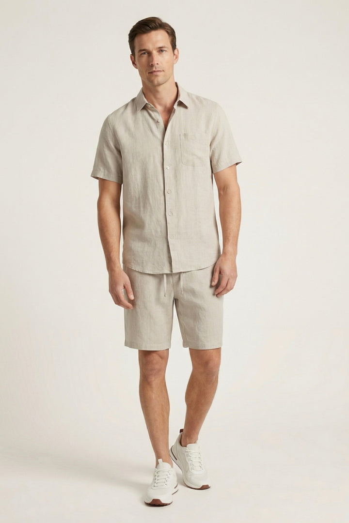 Beige Leinenhemd und Shorts aus Verona