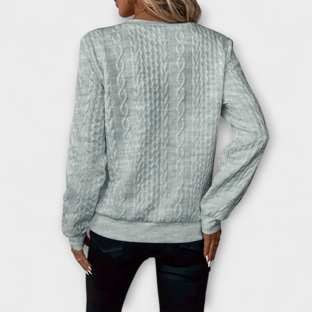 Joy - Eleganter weißer Strickpullover mit Reliefmuster