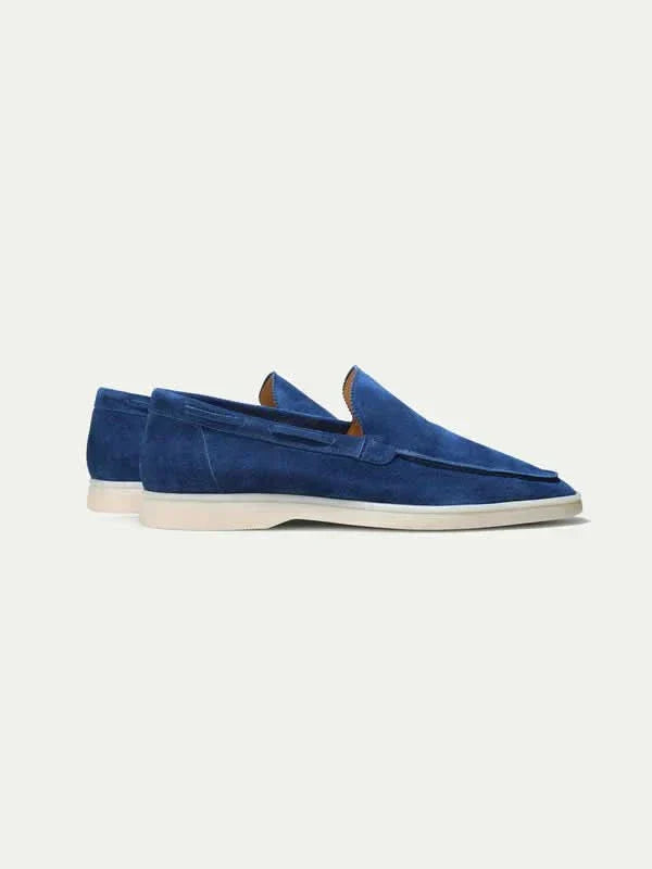 Klassischer Mokassin aus Blaubeer-Suede