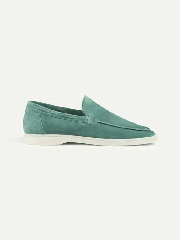 Klassischer Mokassin aus blauer Suede Apple