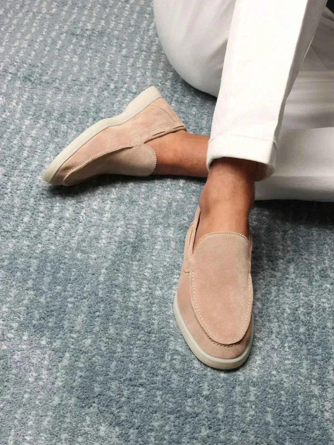 Klassischer Mokassin aus Beige Wildleder