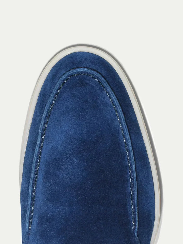 Klassischer Mokassin aus Blaubeer-Suede