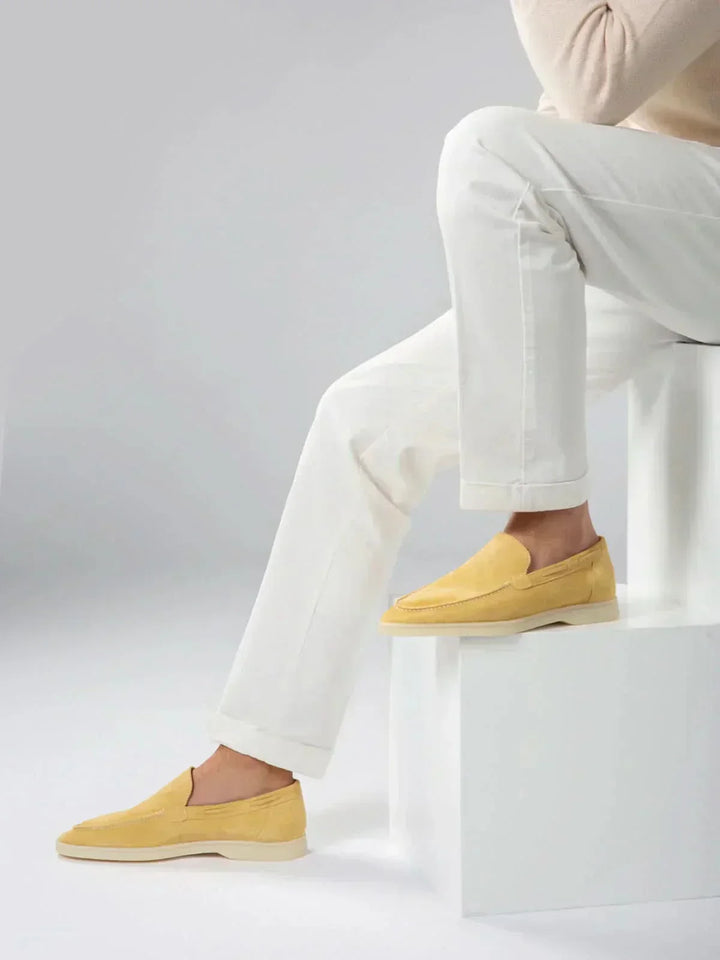 Klassischer Mokassin aus Gelbem Citrus-Suede